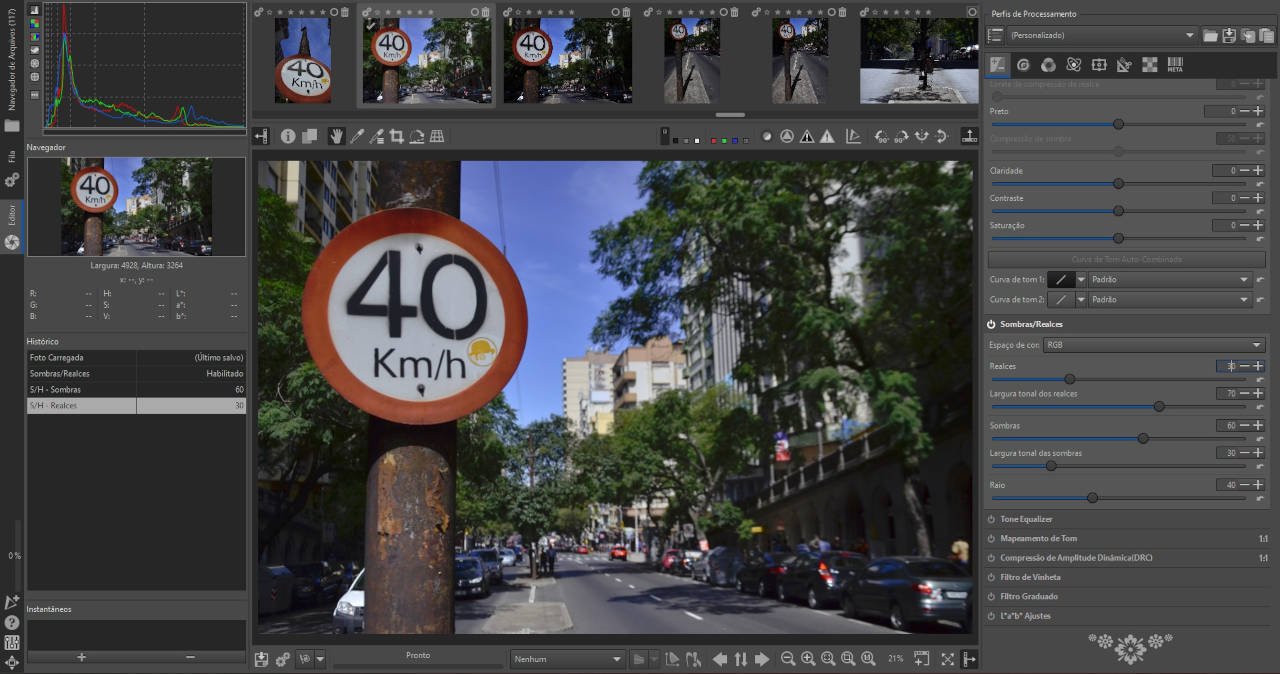 Tela com edição de fotos em aplicativo Raw Therapee, mostrando ajustes de sombra e realce.